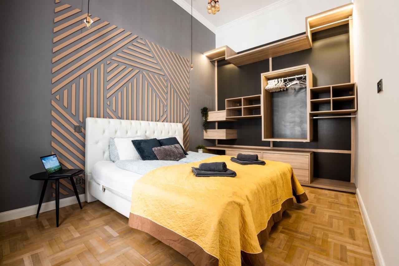 Deluxe Quentin Home Next To The Fashion Street 布达佩斯 外观 照片