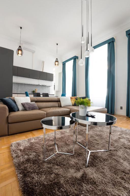 Deluxe Quentin Home Next To The Fashion Street 布达佩斯 外观 照片